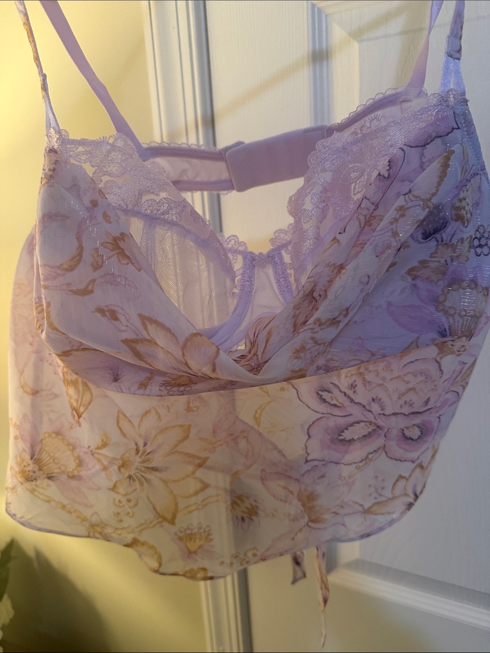 Lavender Floral Lace Camisole by Victoria secret size large nwot